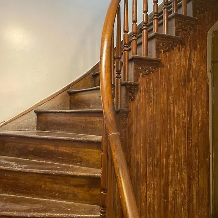 Sleek And Cozy Micro Fells Point Residence!